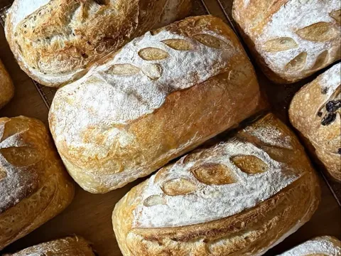 Fruit sourdough from Della & dottie