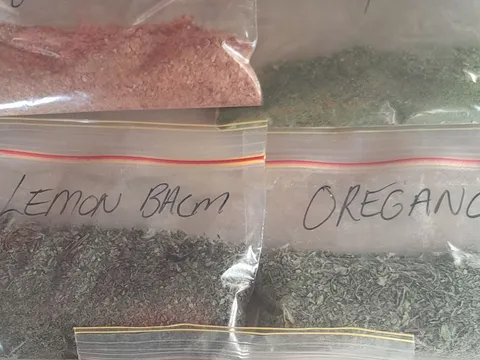 30g Seasoning/Herb Bags from Chateaux Hamilton Hayes