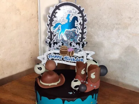 Custom Cake Toppers from Alora Dream Creations