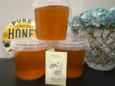 1kg Tub Honey from 3 Hives Apiary 