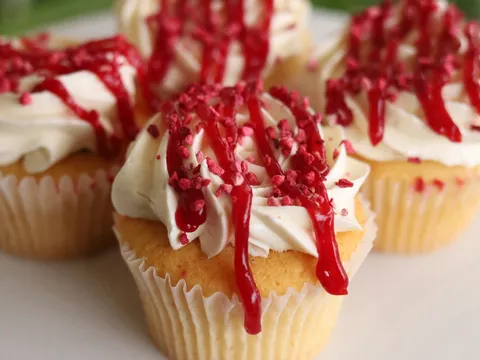 Raspberry and white chocolate cupcakes from Sweet Cheeks Patisserie