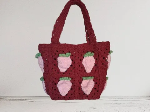 Crochet handbag from LM home&spa 