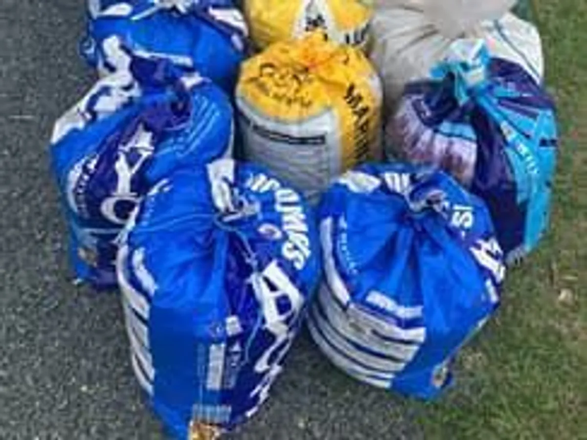 Horse Manure Free in Oakford, WA